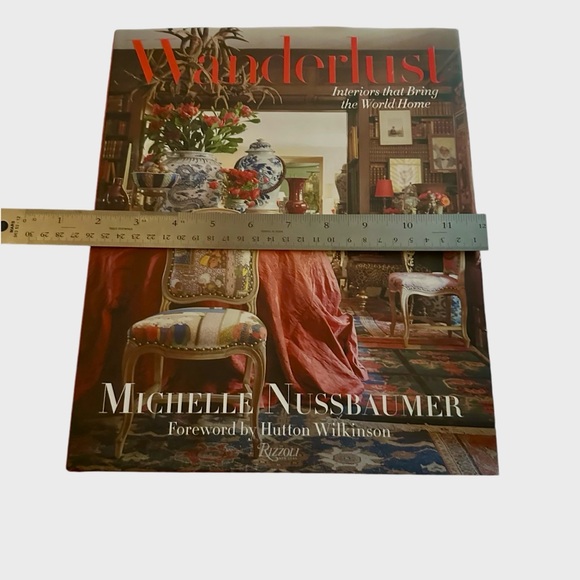 Wanderlust: Interiors That Bring the World Home
Book by Michelle Nussbaumer - Picture 5 of 12